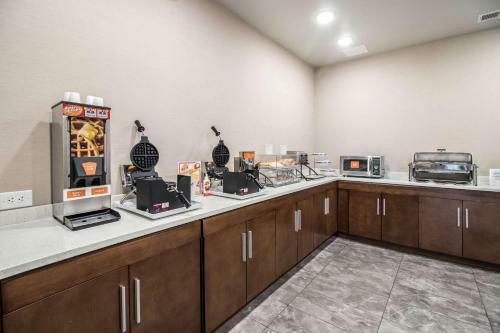 Hotel Comfort Suites