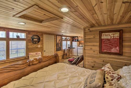 Peaceful Pet-friendly Franklin Cottage On 15 Acres