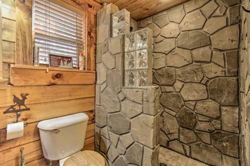 Secluded Smoky Mountain Retreat With Wraparound Deck!