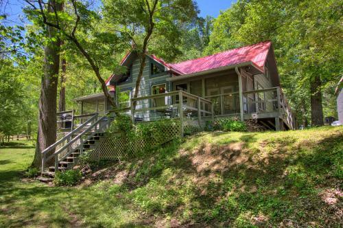 Living Waters #376 By Aunt Bug's Cabin Rentals