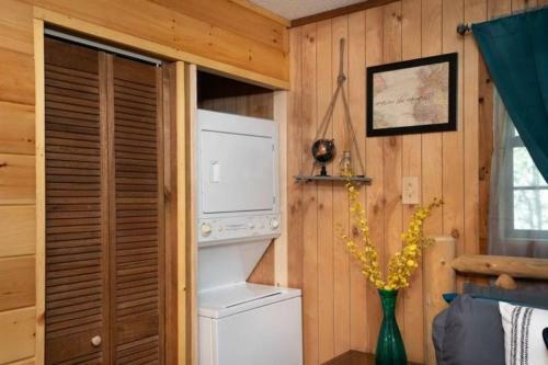 Caribou Pines - 2 Bedrooms, 1 Baths, Sleeps 4 Home