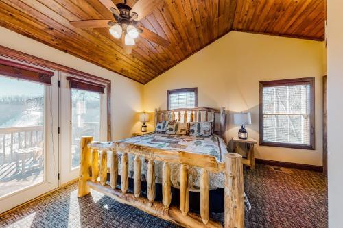 Bears On Skis A Smoky Mountain Lodge