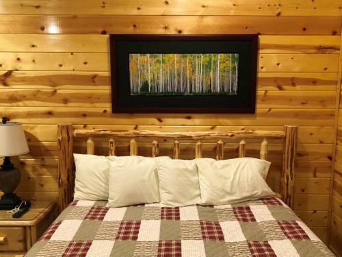 New Two Bedroom Cabin-now Available To Book! Home