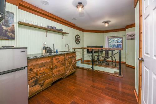 Smokystays Heated&private Swim Spa Cabin