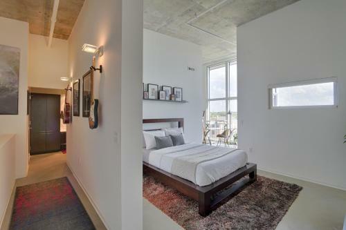 Spectacular Views In Contemporary Two Story Condo