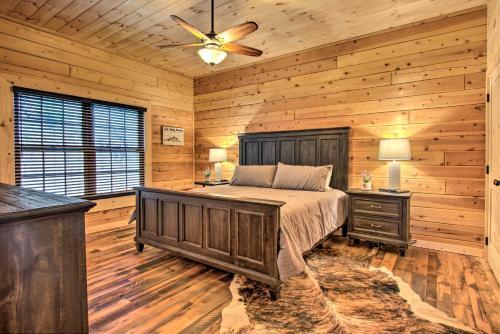 Riverfront Cabin With Hot Tub - 3 Miles To Dollywood