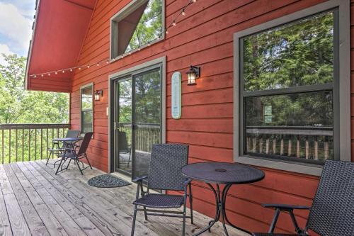 Mtn Escape Hot Tub, Game Room, Bbq And More!