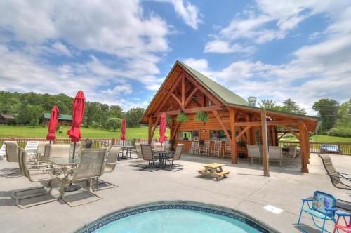 Luvin Logs Lodge