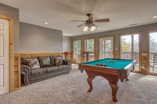 Smoky Mountain Dreamin Cabin