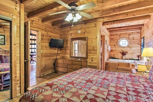 Rustic Pigeon Forge Mtn Cabin With Hot Tub And Views!