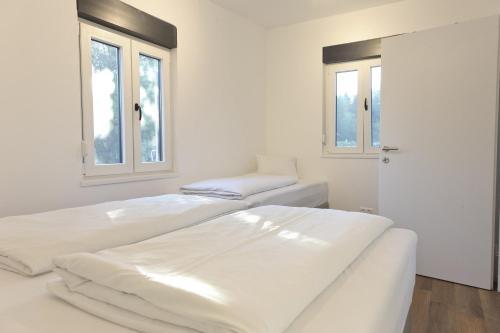 Hostal Gasthof Pension Wei�es R�ssl
