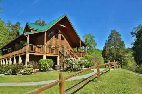 Gray Wolf Den
