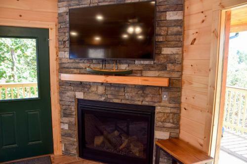 Little Feather - 1 Bedrooms, 1 Baths, Sleeps 4 Home