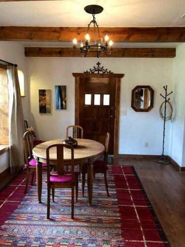 Bed & Breakfast El Viejo Adobe - Across From Sul Ross Campus
