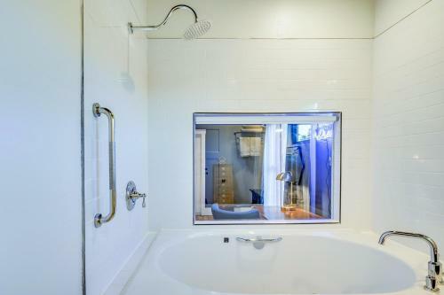 Adina - 6 Private Suites - Great For Big Groups Hotel Room