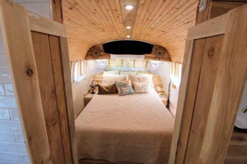 The Dog Haus Cl 195dh Home