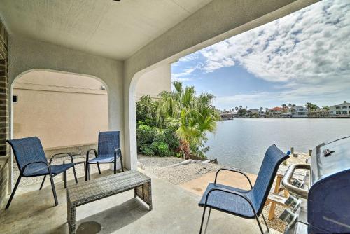 Apartamento Canalfront Condo With Dock Less Than 2 Mi To The Beach!