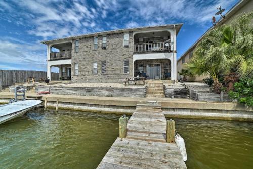 Apartamento Canalfront Condo With Dock Less Than 2 Mi To The Beach!