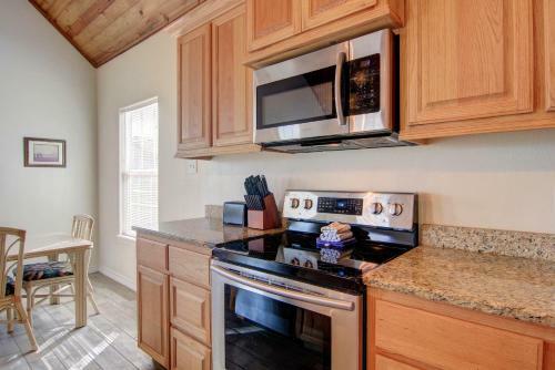 Coles Cabin Lv124 Home