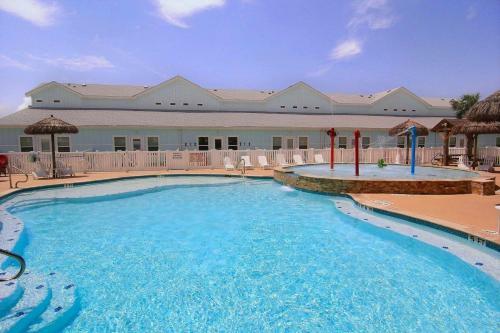 Nemo Cay Resort D146k Poolside By Padre Escapes