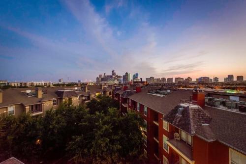Apartamento Cozysuites Modern 2br 2ba Cityplace