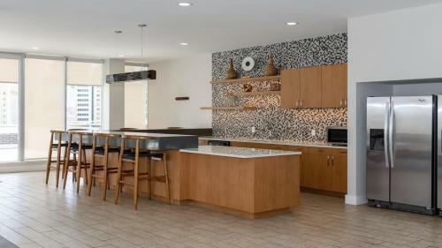 Cozysuites Deluxe 1 Br Apartment Downtown