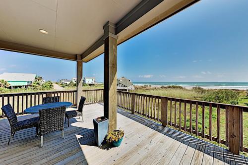 Gulf-front Getaway With Epic Views - 150' To Sand Home