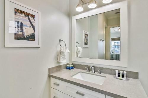 The Conch Castle By Ryson Vacation Rentals