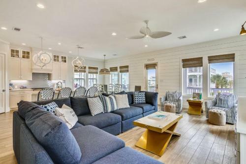 The Conch Castle By Ryson Vacation Rentals