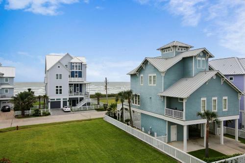 The Conch Castle By Ryson Vacation Rentals