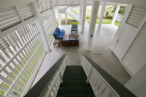 The Conch Castle By Ryson Vacation Rentals