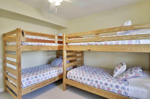 Pirates' Pearl By Ryson Vacation Rentals