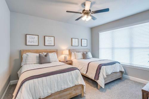 Lakeside Granbury Retreat With Patio And Fire Pit
