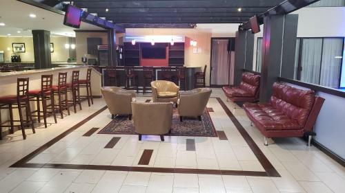 Motel Hometowne Studios By Red Roof Lake Jackson