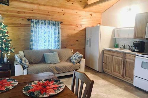 Waterfront Cabin #1 On Lake Livingston, Texas
