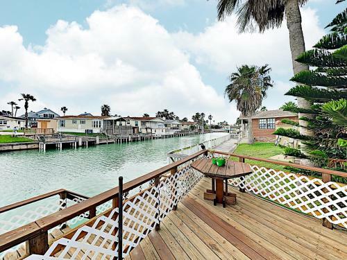 New Listing! Waterfront Home On Channel With 2 Pools Cottage