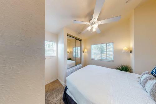 Long Island Village Unit 819 Oyster Island Breeze