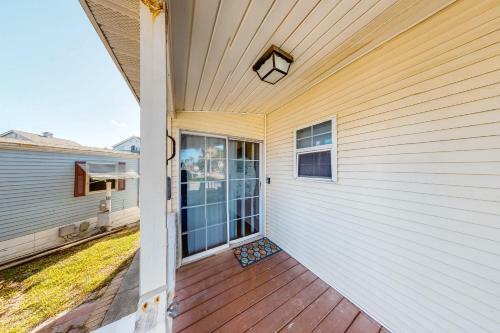 Long Island Village Unit 819 Oyster Island Breeze