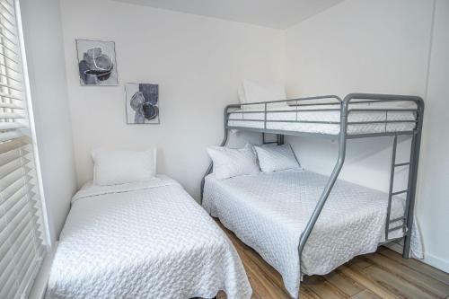 Cozy Remodeled 2br-1ba Near Downtown