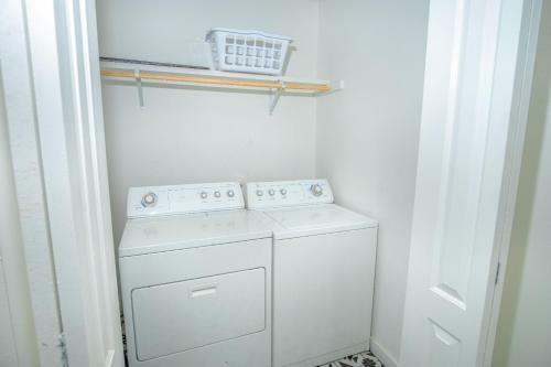 Cozy Remodeled 2br-1ba Near Downtown