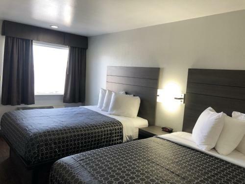 Hotel Garden Inn-near At&t Centre