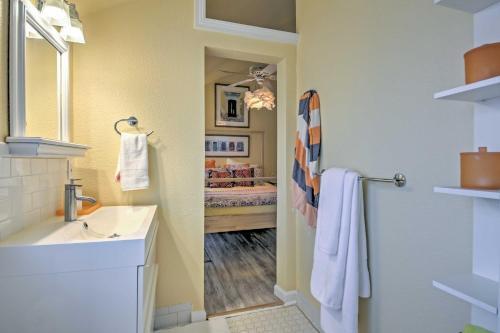Sunny Cottage In Monte Vista With Updated Interior!