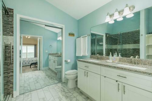 Large-group Beach Retreat On Galveston Bay!