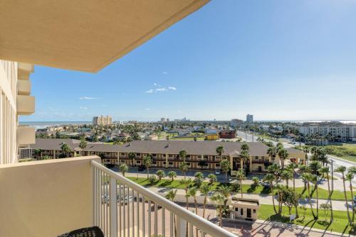 4br Bayview For Large Families! Beachfront Resort, Shared Pools & Jacuzzi