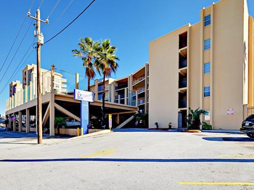 Apartamento 4400 Gulf Blvd Condo Unit 408