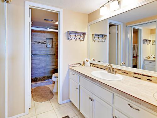 Apartamento 4400 Gulf Blvd Condo Unit 408