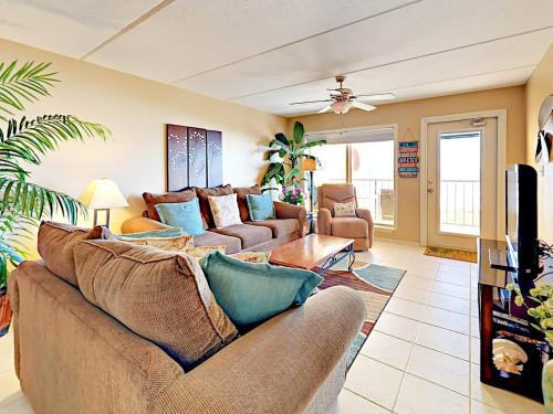 Apartamento 4400 Gulf Blvd Condo Unit 408