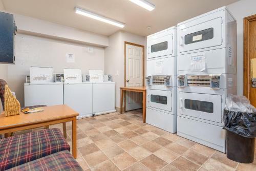 Apartamento Condo 107 Wifi Community Pool Jacuzzi Lounge Fireplace Laundry