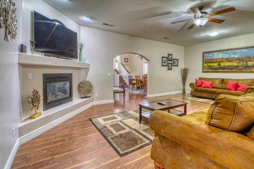 5 Bed 3 Bath Vacation Home In Arches National Park