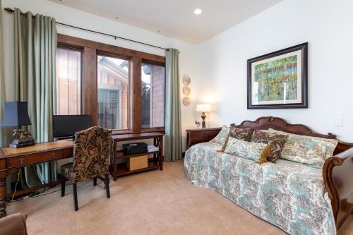 Juniper Landing #108 @ Canyons Village (Townhome)